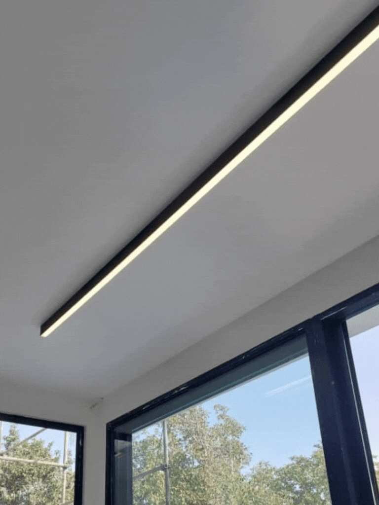 surface mount linear light